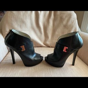 Michael Kors Blk w/Gold hardware ankle bootie.